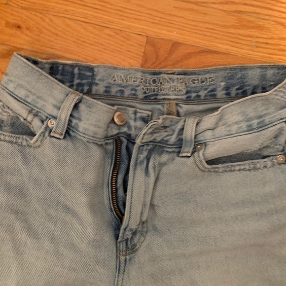 American eagle Mom jeans - Picture 3 of 3